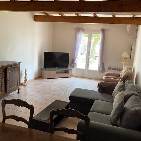 Auberge Les Olivades Mallemort Exterior photo